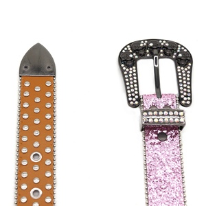Cintura Larga con Strass a Forma di Teschio per Donne, con Fibbia in Lega, Completamente Incastonata di Diamanti, Design Punk Y2K di Chance - Product Image 4