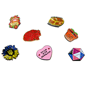 Pins de Esmalte Personalizados Inspirados en Anime, Insignias con Temática de Dibujos Animados, Diseño de Personajes, Estilo Kawaii, Broche Personalizado para Sombrero - Product Image 2