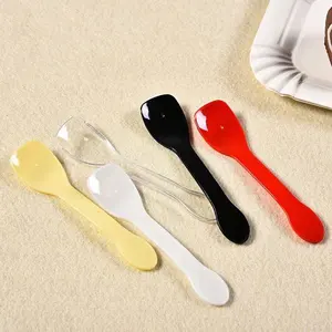 Colher De Plástico Descartável 10.3cm Preto Vermelho Amarelo Claro Branco Individual Pacote Pudim Ice Cream Spoons Para Bolo De Aniversário