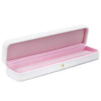 Boîte à bijoux en cuir GR avec logo personnalisé, emballage de boîte à bijoux en blanc rose avec bague cadeau de luxe Best-seller Vente en gros