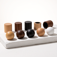 Flacon de parfum cylindrique en verre et plastique avec couvercle en bois, à faible MOQ, en stock, à l'épreuve des enfants, écologique, rechargeable, vaporisateur de parfum, logo personnalisé