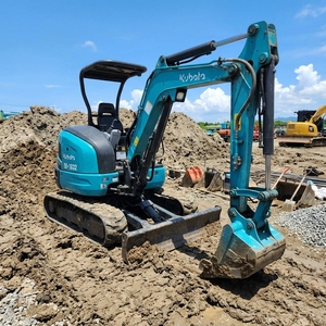 Livraison gratuite Japon, mini-excavatrice d'occasion 3,5 tonnes diesel, 2000 heures de service, mini-excavatrice agricole 1 tonne 2 tonnes, mini-pelle compacte d'occasion - Product Image 1