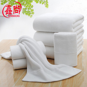 Serviette de bain en coton pur Xinshang 70x150cm blanche moelleuse pour hôtel - Product Image 5