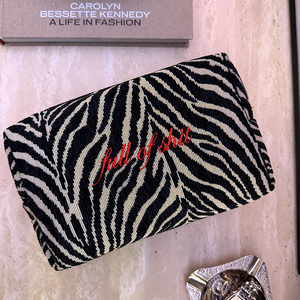 <span class=keywords><strong>Borsa</strong></span> Cosmetica Personalizzata con Zebrate, Pochette da Viaggio Ricamata, <span class=keywords><strong>Organizer</strong></span> Quotidiano per la Bellezza Femminile - Product Image 3