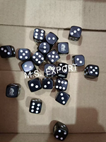 Dés de jeu hexaédriques personnalisés à 6 faces, faits à la main, en matériau organique, avec logo personnalisé en relief, taille personnalisée, emballage OEM ODM, dés de plateau
