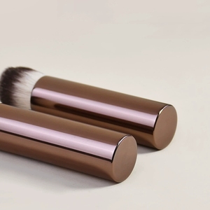 Reloj de arena cabeza en ángulo pelo sintético base líquida corrector cepillo logotipo personalizado HG señoras belleza Facial herramientas de maquillaje - Product Image 4