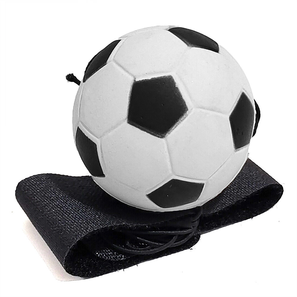 Ballon de football blanc