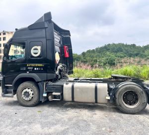 Bas <span class=keywords><strong>prix</strong></span> de haute qualité <span class=keywords><strong>2021</strong></span> <span class=keywords><strong>camion</strong></span> tracteur Volv O d'occasion utilisé Volv O FM 420/480 hp 4x2 6x4 remorque à tête de tracteur robuste - Product Image 4