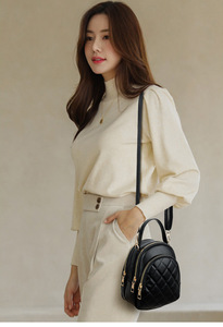 กระเป๋าโทรศัพท์มือถือลายควิลท์อเนกประสงค์ สะพายไหล่ ใส่กุญแจได้ กระเป๋าสะพายข้างผู้หญิง - Product Image 2