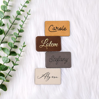 Patchs en similicuir rectangulaires vierges personnalisables avec logo, en cuir PU thermocollant pour chapeaux, avec adhésif, vente en gros