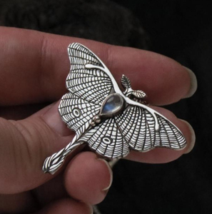 Moth <span class=keywords><strong>Retro</strong></span> sáng tạo Moonstone người đàn ông Mặt dây chuyền vòng cổ cho phụ nữ bán buôn - Product Image 2