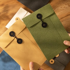 Enveloppes cadeaux en papier kraft avec logo personnalisé, fermeture à cordon, fermoir vintage, lamination colorée, sacs imprimés pour documents - Product Image 4