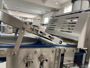 Full Automatic Pizza Production Line Pizza Making <strong>Machine</strong> Industrial Pizza Dough Maker <strong>Naan</strong> Making <strong>Machine</strong> - Product Image 3