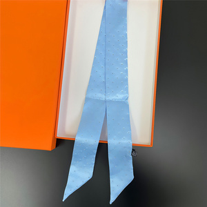 Sciarpe in <span class=keywords><strong>Pura</strong></span> <span class=keywords><strong>Seta</strong></span> <span class=keywords><strong>di</strong></span> Alta Qualità con Stampa Personalizzata alla Moda per Donne - Product Image 6