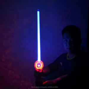 Usine en gros LED Lumière <span class=keywords><strong>sabre</strong></span>/<span class=keywords><strong>sabre</strong></span> <span class=keywords><strong>laser</strong></span> avec son/led clignotant épée avec son <span class=keywords><strong>sabre</strong></span> <span class=keywords><strong>laser</strong></span> pour enfants cadeau - Product Image 2