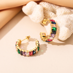 18K זהב מצופה אופנתי ללא להכתים בצבע C בצורת פתוח חישוק Huggie נירוסטה בגט מעוקב זירקון עגילי עבור נשים - Product Image 3