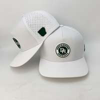 Casquette de baseball unisexe personnalisée Oxford sportive imperméable perforée au laser respirante à 5 panneaux avec visière incurvée pour le golf