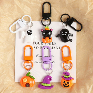 LLavero de resina de serie Halloween de dibujos animados creativos bolsa colgante de plástico colgante decorativo pequeños regalos para parejas o novias - Product Image 2