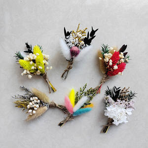 Vente en gros de cadeau de décoration intérieure fait à la main, mini <span class=keywords><strong>bouquet</strong></span> de fleurs séchées éternelles pour Thanksgiving et la fête des mères - Product Image 1