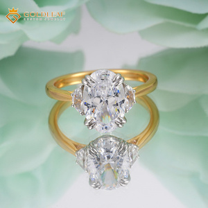 Bague de fiançailles et de mariage en argent 925 plaqué or, sertie de trois moissanites ovales personnalisées, pour femme, cadeau de luxe - Product Image 2