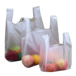 Bolsa de Plástico Personalizada para Camisetas con Impresión en Huecograbado, Material PE, Desechable, con Asas Tipo Camiseta - Product Image 1