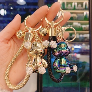Porte-clés de bière électroplaqué Leuke, style mode, pour porte-clés de voiture Pop Tas, avec cordon en cuir tressé, porte-clés animal - Product Image 2