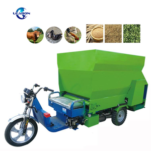 เครื่องกระจายอาหารสัตว์อเนกประสงค์ <span class=keywords><strong>รถ</strong></span>บรรทุกกระจายอาหารสัตว์แบบสามล้อ - Product Image 2