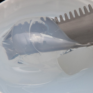 Fabriqué en Chine Caoutchouc <span class=keywords><strong>de</strong></span> silicone liquide <span class=keywords><strong>de</strong></span> qualité médicale alimentaire LSR polymérisé platine A + B transparent - Product Image 3