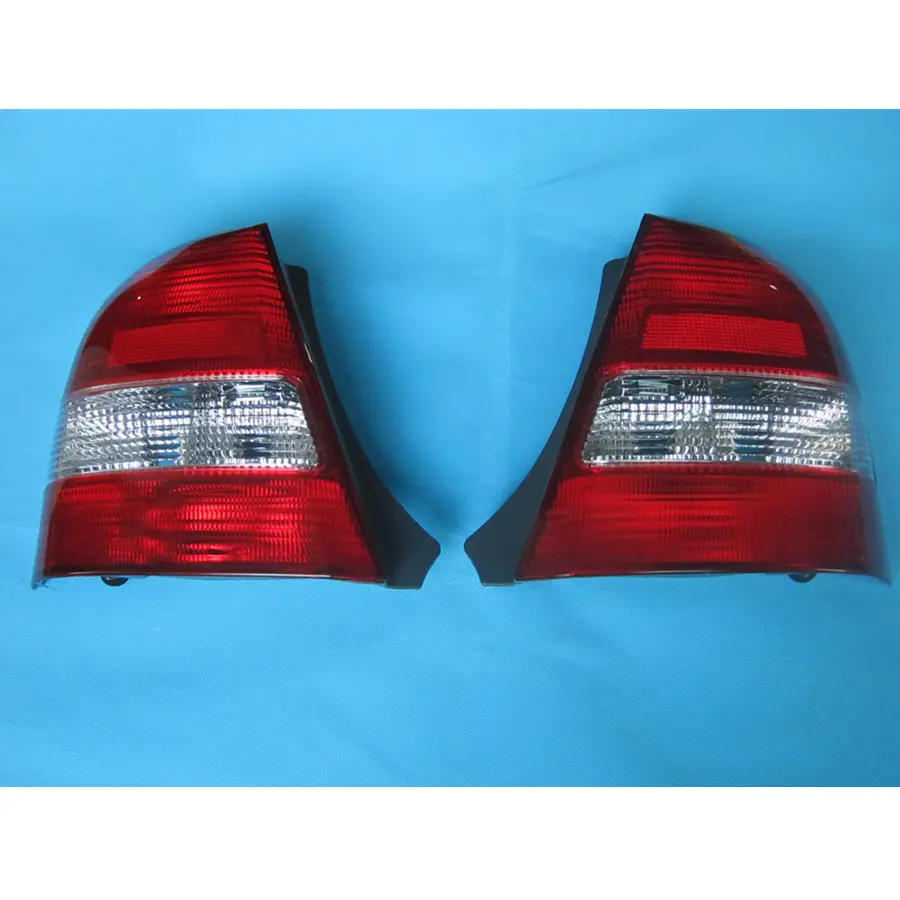 Auto parti del corpo lampada di coda per Mazda 323 famiglia protege1998-2004