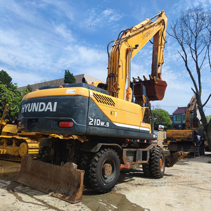 รถขุดไฮดรอลิกมือสองสภาพดี ผลิตในเกาหลี ขนาด 21 ตัน ยี่ห้อฮุนได รุ่น 210W-9 แบบมีล้อ กำลังขาย - Product Image 4