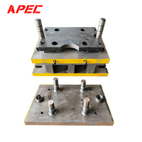 Matrice de poinçonnage personnalisée à 4 trous pour machine à poinçonner