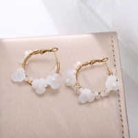 Anting Hoop Baja Tahan Karat Berhiaskan Manik-Manik Kelopak Bunga Warna-Warni Wanita Terlaris, Gaya Bohemian Buatan Tangan, Mewah Ringan