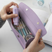 Pochette à stylos en cuir PU minimaliste colorée, faite à la main, avec design en relief, fermeture magnétique, étui à crayons multifonctionnel, boîte à papeterie