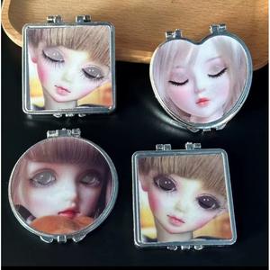 Espejo plegable 3D, portátil, práctico, compacto y lindo espejo de maquillaje, una gran находка en tiendas de dólar. - Product Image 4