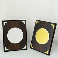 Plaque de certificat en bois brun vierge avec plaque dorée ou argentée MH-FJ0143