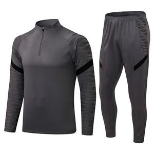 <span class=keywords><strong>Tuta</strong></span> <span class=keywords><strong>da</strong></span> Allenamento <span class=keywords><strong>Calcio</strong></span> Pesante 450G per <span class=keywords><strong>Uomo</strong></span>, Completo Sportivo per Partite di <span class=keywords><strong>Calcio</strong></span> con Aspetto Sportivo - Product Image 5