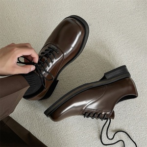 Nouvelles Chaussures d'Automne pour Hommes 2025 à Bout Carré, Lacets, Imperméables, Finition Brillante, Design de Luxe - Product Image 5