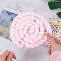 Sucettes géantes en forme de spirale de dessin animé en gros, sucettes en coton sucré