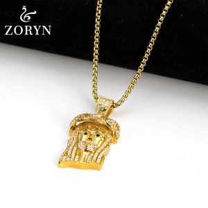 Colgante Zoryn con Rostro de Jesús Bañado en Oro, Corona de Espinas de Cristal y Diamantes de Imitación, Estilo Nórdico Hip Hop Vintage, de Acero Inoxidable para Hombres y Mujeres, Ideal para Fiestas - Product Image 2