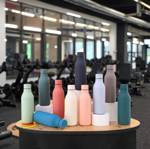 304 termo de gran capacidad de alto valor de color nueva botella de vacío con cuerda de elevación para deportes al aire libre taza de bolos de alta calidad - Product Image 5