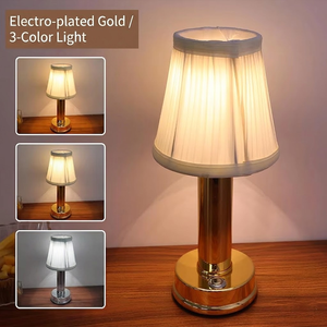 <span class=keywords><strong>Lampe</strong></span> de table <span class=keywords><strong>LED</strong></span> sans fil <span class=keywords><strong>rechargeable</strong></span> à piles en métal à intensité variable avec abat-jour plissé pour restaurant, salle à manger et mariage - Product Image 5