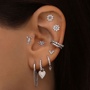 Astm F136 Titanium <span class=keywords><strong>Labret</strong></span> Stud 16 Gauge Heldere Zirkonia Mooie Bloemblaadjes Bloem Kraakbeen Helix Lob Piercing Sieraden - Product Image 3