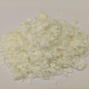 Flocons de cire de soja en vrac de parfum laiteux sans fumée organique naturel pour la fabrication de bougies de pots - Product Image 5