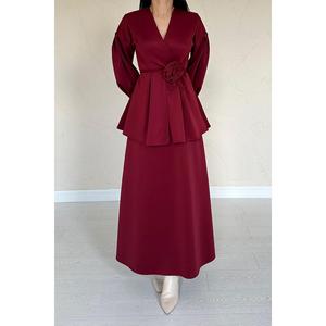 Elegante Conjunto de Traje para Mujer Color Borgoña, Satinado, Manga Larga, Dos Piezas, Ropa Formal, 100% Poliéster Ecológico - Product Image 3