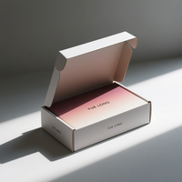 Échantillon gratuit Boîte à vêtements en carton ondulé plié Emballage couleur imprimé personnalisé Boîte en carton d'expédition à chaussures avec logo personnalisé