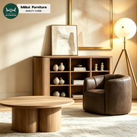 Fauteuil élégant pour salon, canapé à dossier en forme de baril, coussins en éponge, revêtement en cuir, confortable, meubles d'intérieur pour hôtel, villa