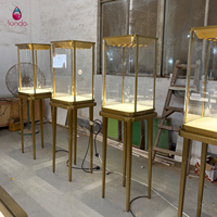 Présentoir de Bijoux en Verre Trempé à Cadre Doré Cannelé Personnalisé OEM Sundo Factory pour Vitrine de Magasin