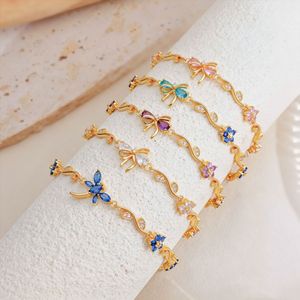 Exquisito Conjunto de Pulsera y Cadena para Clavícula de Latón Brillante con Zirconia, Hoja Verde y Flor de Melocotón, Regalo para el Día de San Valentín, Estilo Casual/Deportivo - Product Image 1