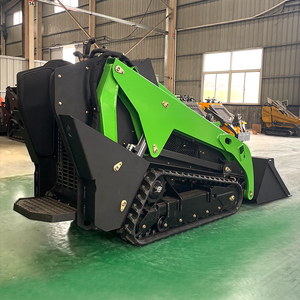 <span class=keywords><strong>Mini</strong></span>-chargeuse compacte Kubota V1000 avec brise-roche hydraulique pour travaux de construction et d'aménagement paysager destinée aux entreprises de location - Product Image 5