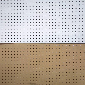 Pannello in Fibra di Legno Perforato con Fori Multipli, Pannello MDF Perforato Rivestito in Melamina per Scaffalature, Bianco Opaco - Product Image 2